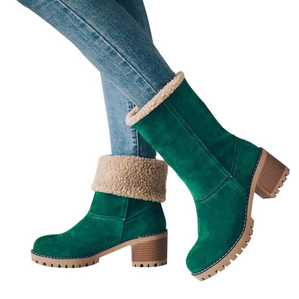 NEW Green Boots 💚